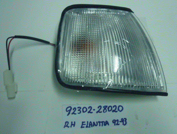 [92302-28020A] FAROL DIRECCIONAL DER. / HYU. ELANTRA (92-93)